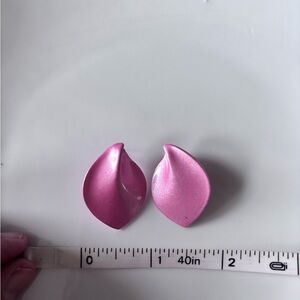 Vintage Elegant Pink Petal pierced Earrings